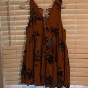 Flowy floral dress from Nordstrom! Never worn!